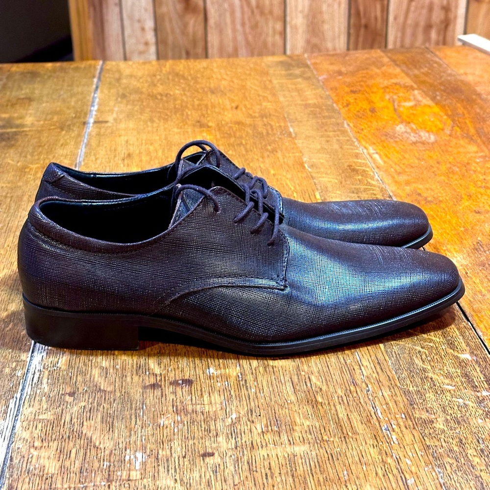 Calvin Klein men’s dress shoes size 9.5 chocolate brown‎